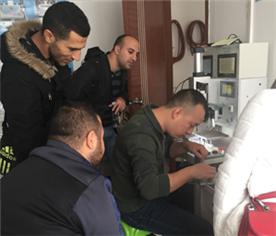 國外客戶來公司學(xué)習(xí)