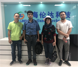 國外客戶來公司學(xué)習(xí)