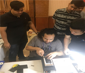 國外客戶來公司學(xué)習(xí)