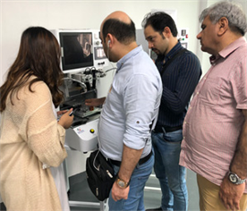 國外客戶來公司學(xué)習(xí)