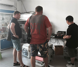 國外客戶來公司學習